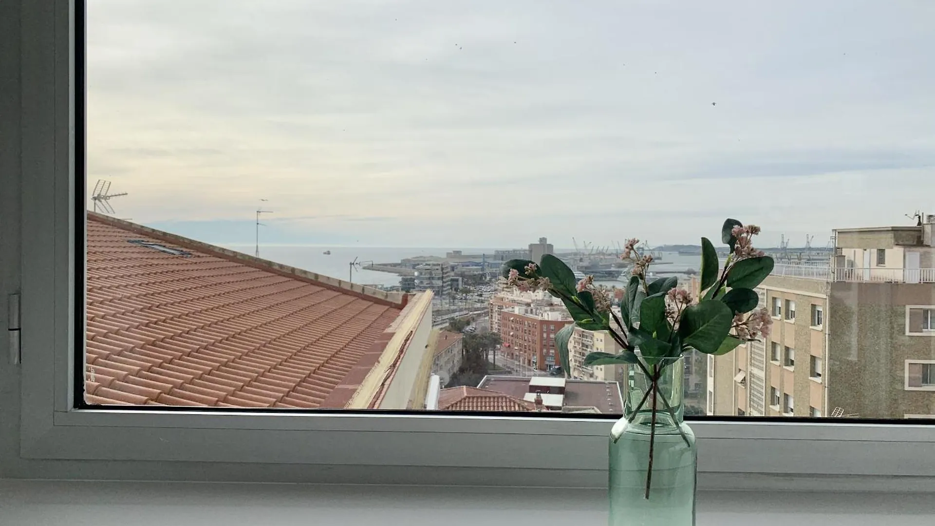 Mediterranean Way - Style Tarragona Apartment